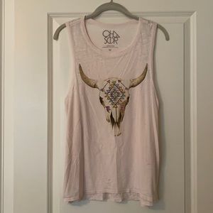Chaser cotton tank with painted bull skull. Size M. Light pink